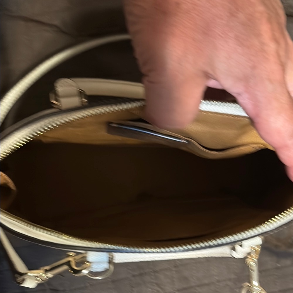 Coach Cream Crossbody Bag with Gold Accents - Picture 4 of 6